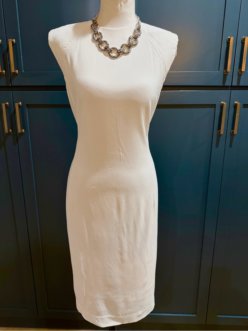 Theory White Fit and Flare Sleeveless Sheath Dress With Shoulder Pads SZ 6